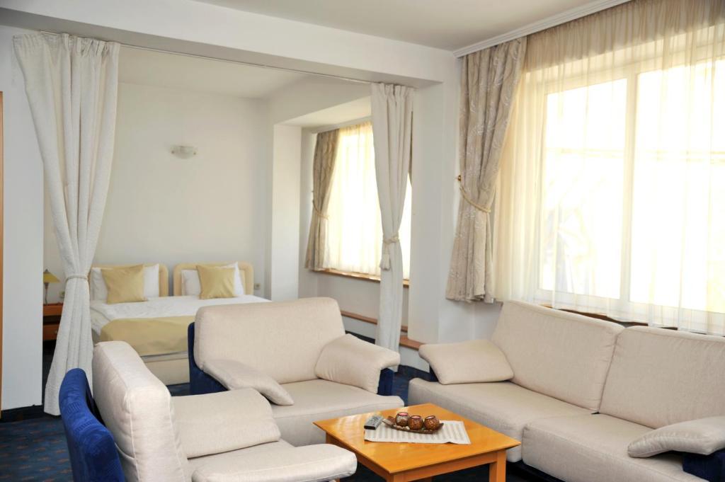 Hotel Residence Inn Skopje Ngoại thất bức ảnh