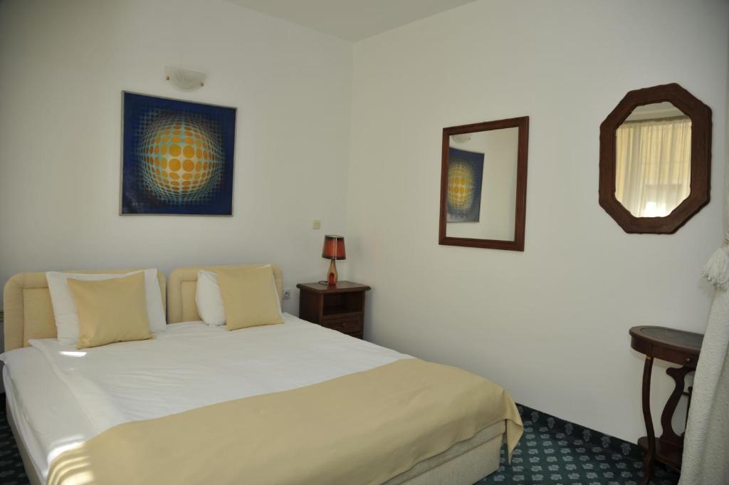Hotel Residence Inn Skopje Phòng bức ảnh