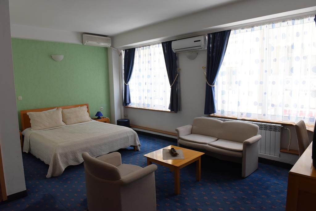 Hotel Residence Inn Skopje Ngoại thất bức ảnh